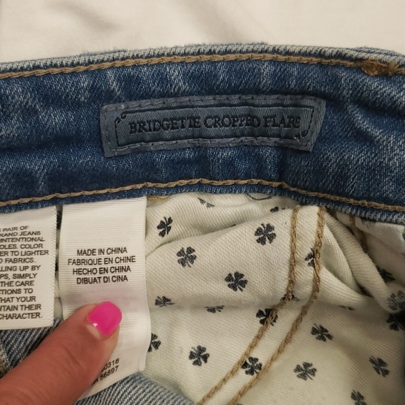 LUCKY BRAND BRIDGETTE CROPPED FLARE JEANS - Picture 6 of 6